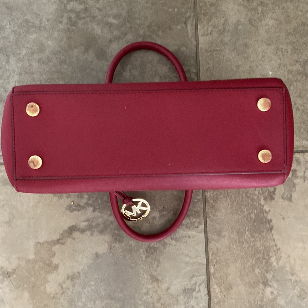 Authentic Michael Kors Handbag - image 4